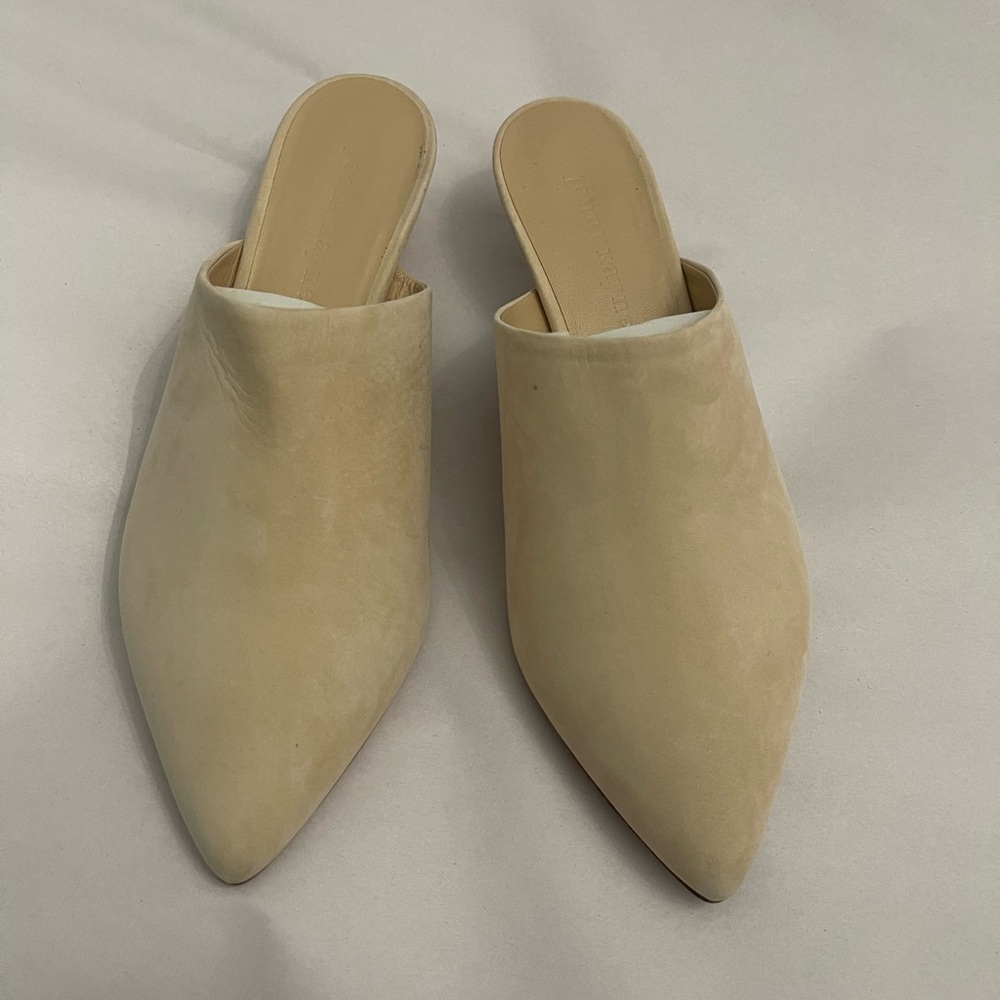🆕 Jenni Kayne Beige Suede Pointed Toe Mules